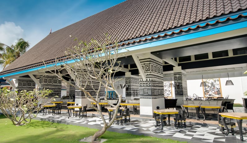 SAii_Miss Olive Oyl Restaurant_Side View